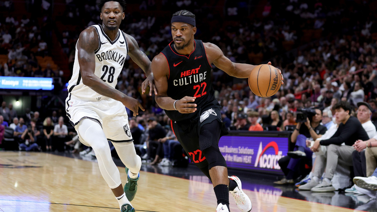 爱游戏-巴特勒新星出色防守表现突出，篮网前途光明！全场沸腾不已-爱游戏