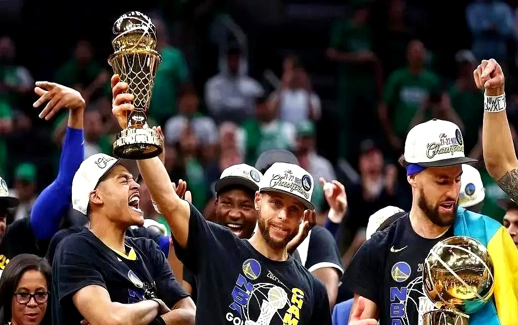 爱游戏官网-勇士不断突破！，字母哥连续十场比赛得分超过最后时刻胜出引发球迷热议的简单介绍-爱游戏官网